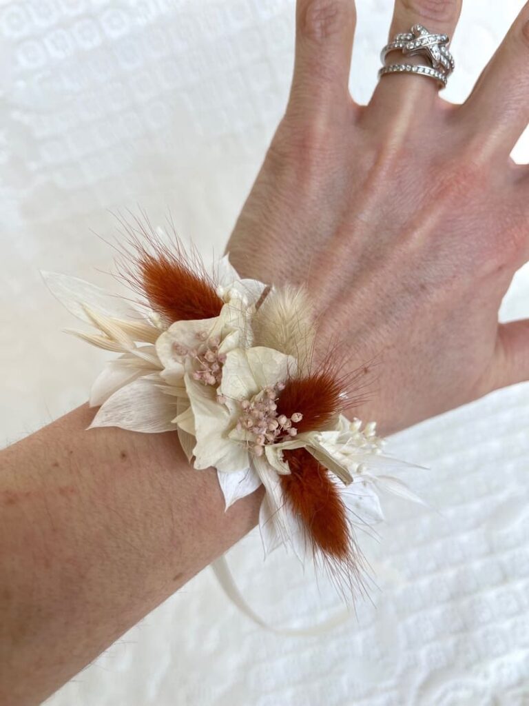 Bracelet fleuri mariage terracotta Maison ème