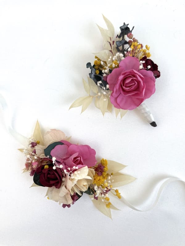 bracelet-fleurs-colorees-mariage-boheme-fleurs-sechees-maison-eme bracelet-fleurs-colorees-mariage-boheme-fleurs-sechees-maison-eme