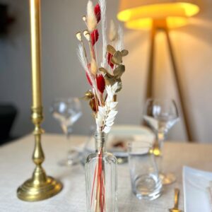 bouquet fleurs sechees rouge et blanc