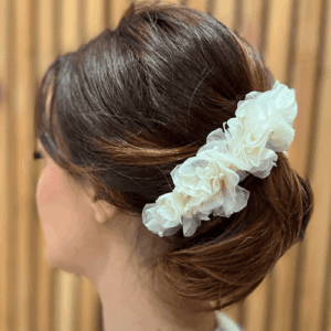 bijou de tete minimaliste hortensias et perles